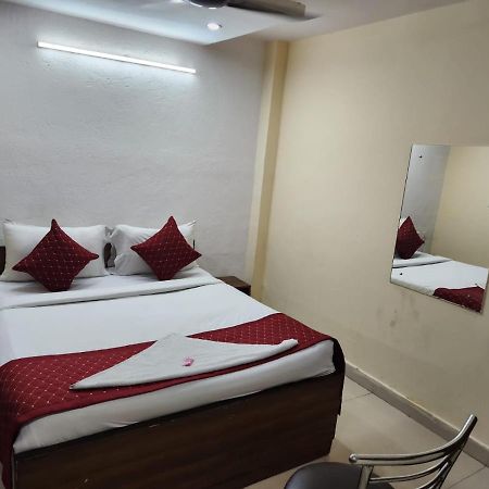 Hotel Cozy Cave Near Igi Airport Delhi New Delhi Ngoại thất bức ảnh