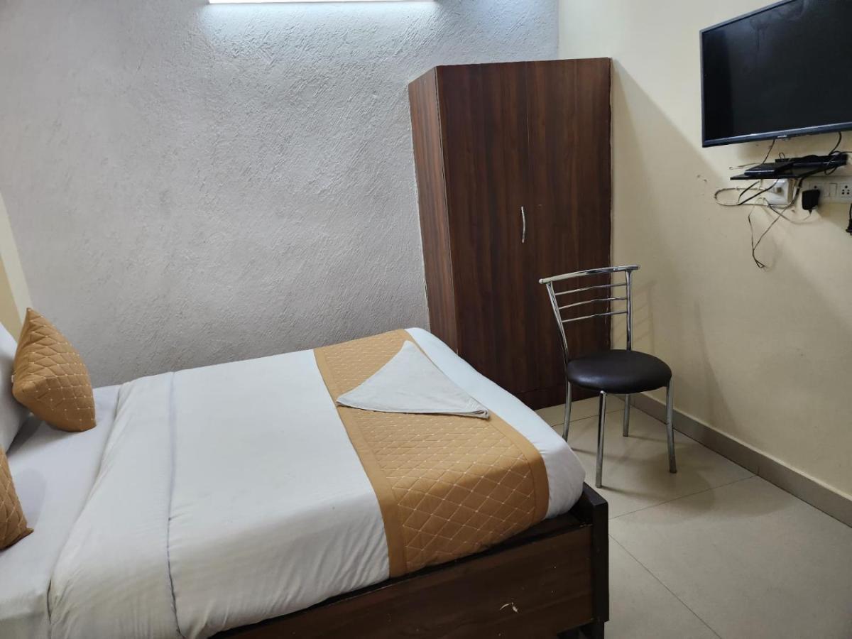 Hotel Cozy Cave Near Igi Airport Delhi New Delhi Ngoại thất bức ảnh