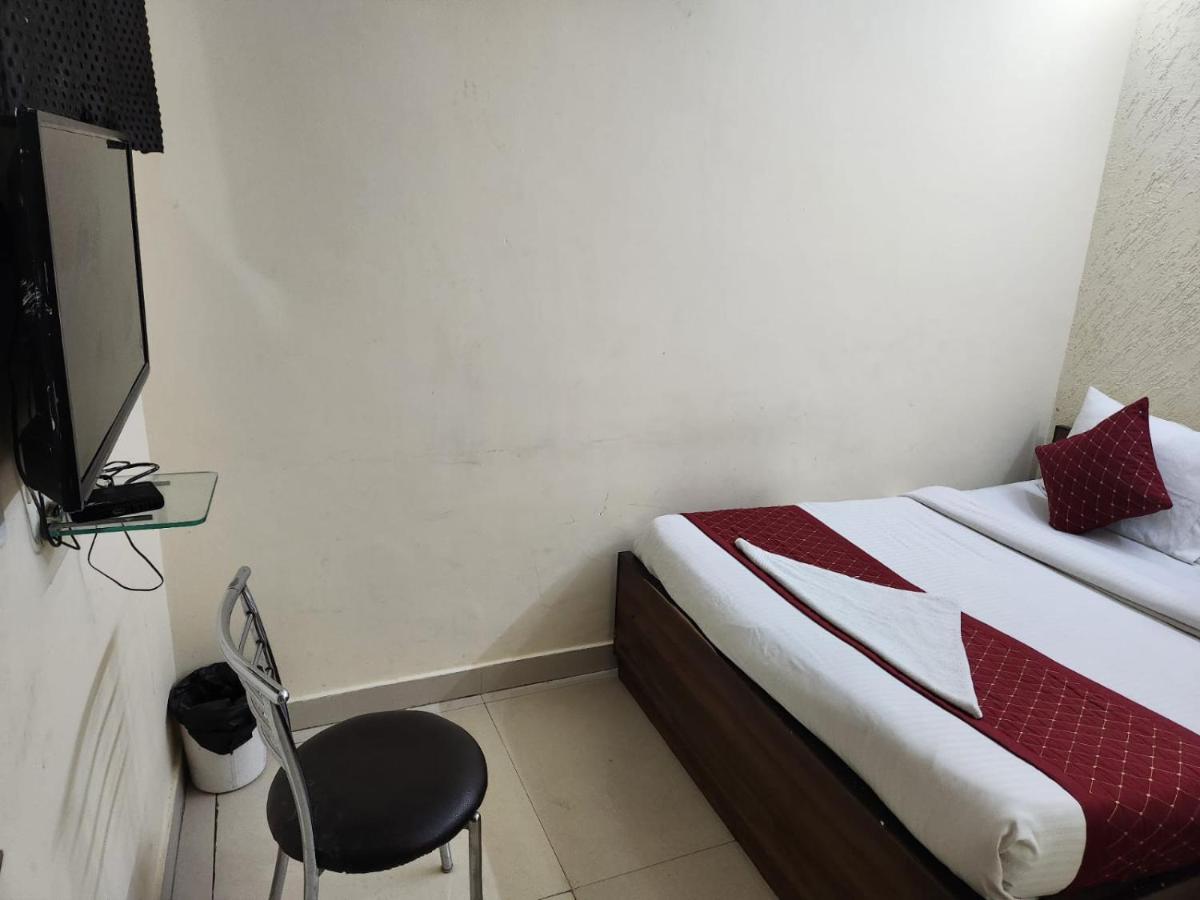 Hotel Cozy Cave Near Igi Airport Delhi New Delhi Ngoại thất bức ảnh