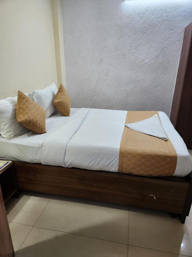 Hotel Cozy Cave Near Igi Airport Delhi New Delhi Ngoại thất bức ảnh