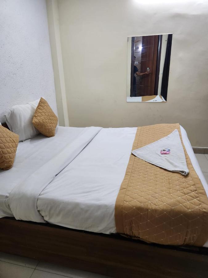 Hotel Cozy Cave Near Igi Airport Delhi New Delhi Ngoại thất bức ảnh