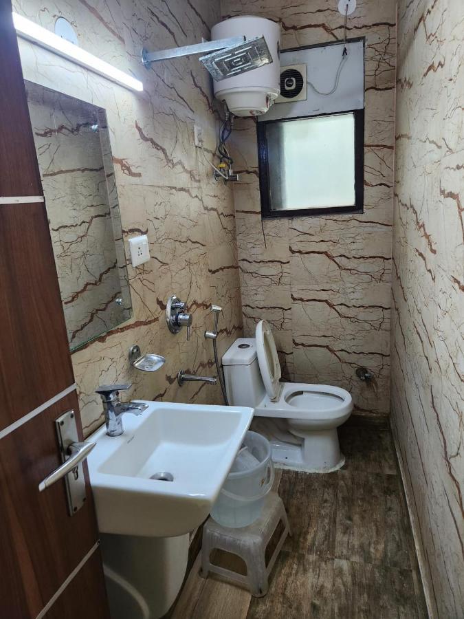 Hotel Cozy Cave Near Igi Airport Delhi New Delhi Ngoại thất bức ảnh
